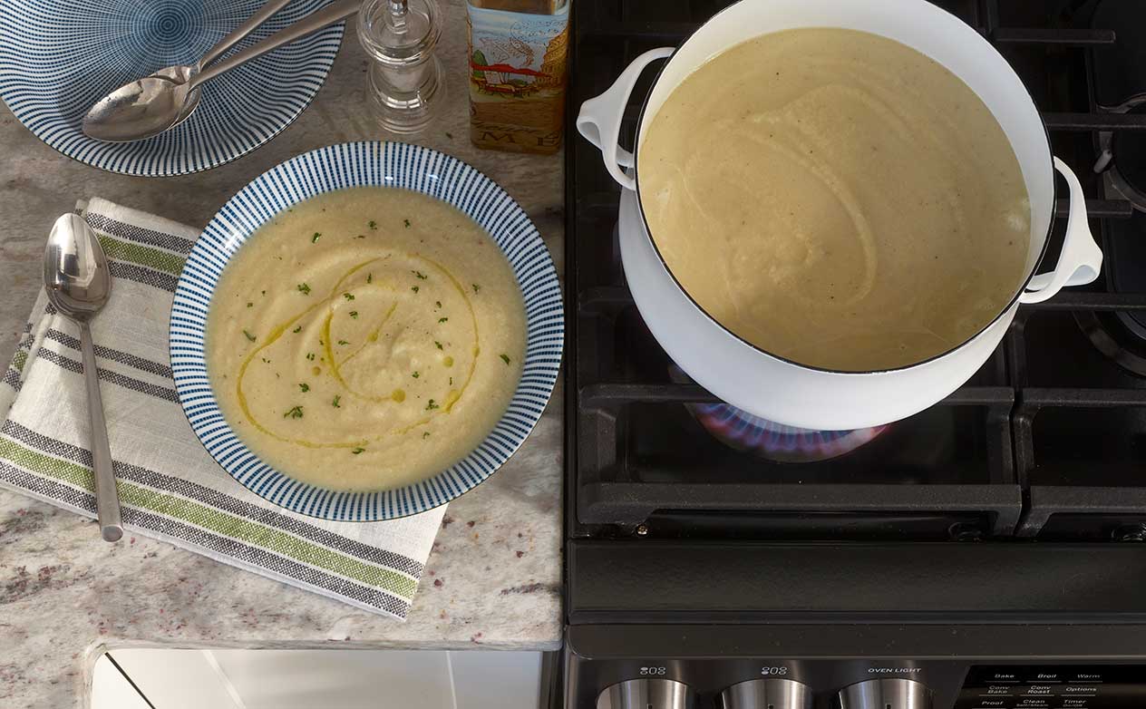 Cauliflower and Leek Soup